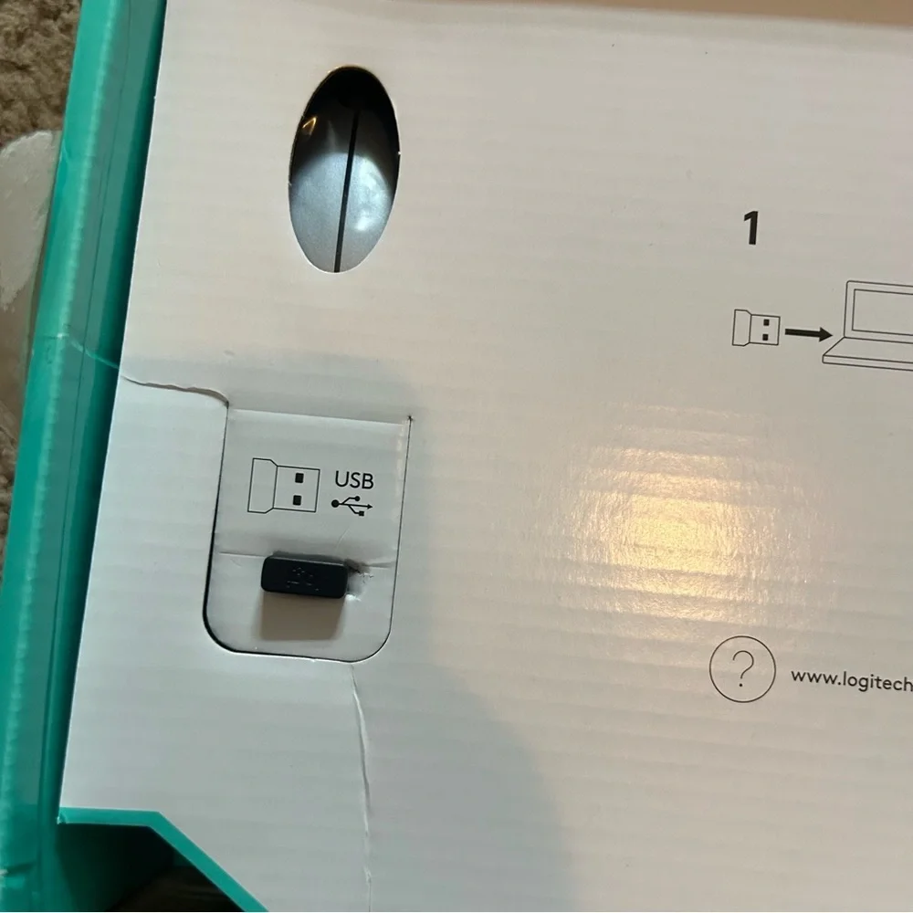 NEW Logitech MK335 Wireless Keyboard and Mouse Combo